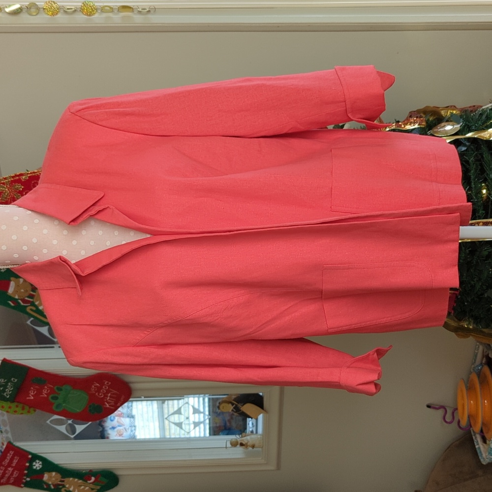 Fully lined women's dress blazer